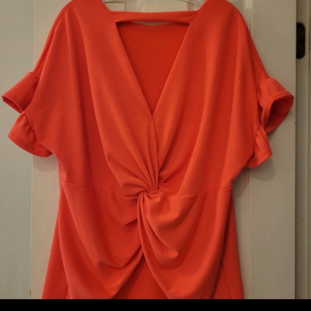 White Birch NWOT Womans Top L